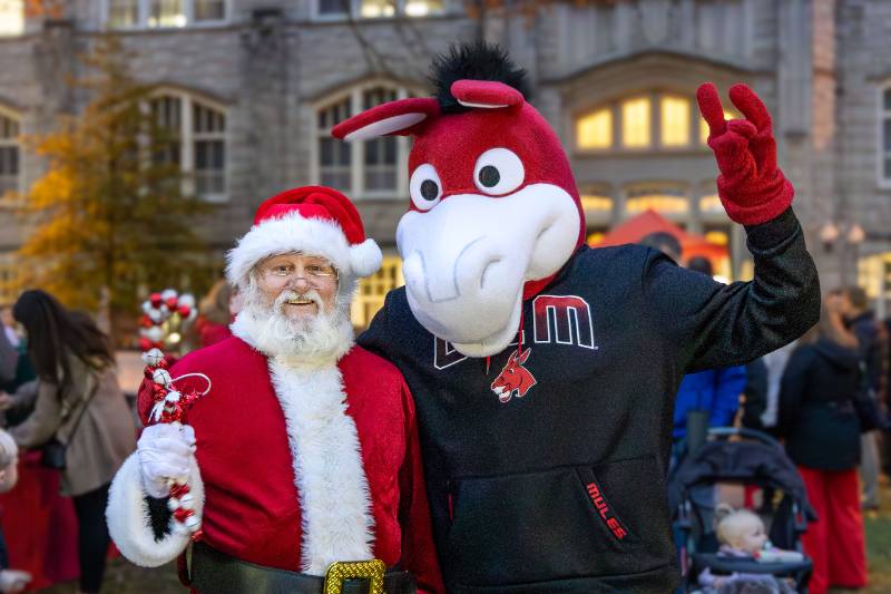 Santa and Mo at Jingle on the Quad