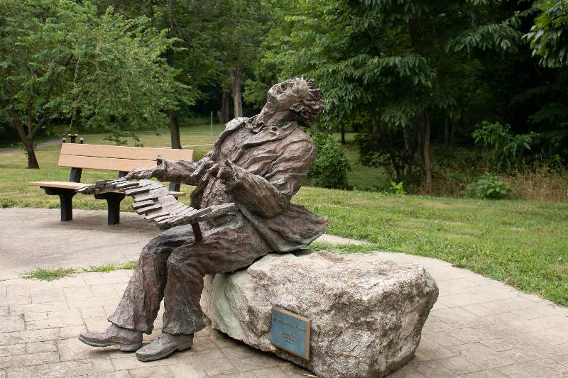 blind-boone-park-statue