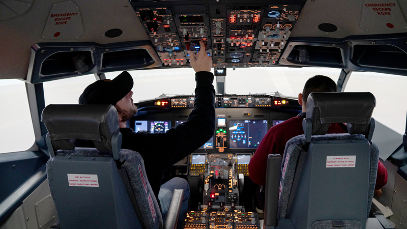 New Flight Simulator to Prep Future 737 Pilots at UNO