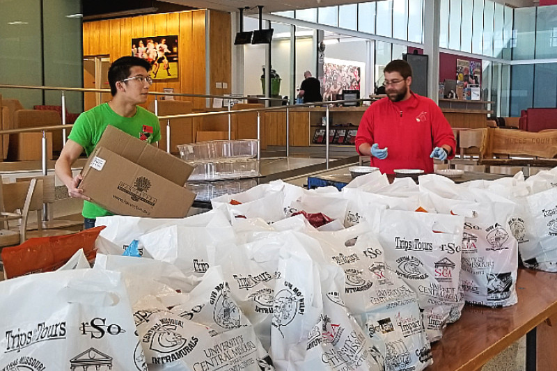 Campus Cupboard Volunteers