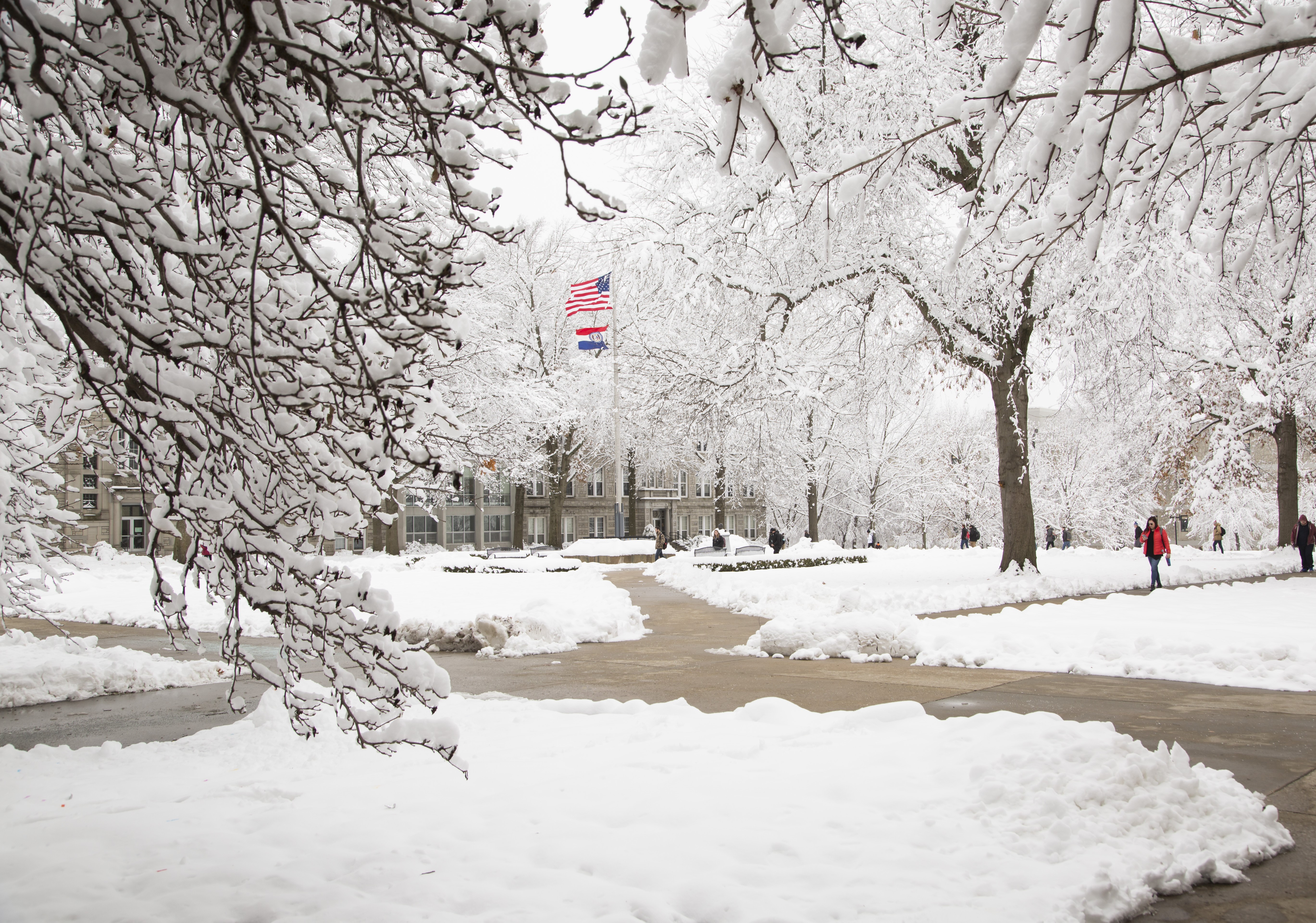 winter-scene-at-ucm