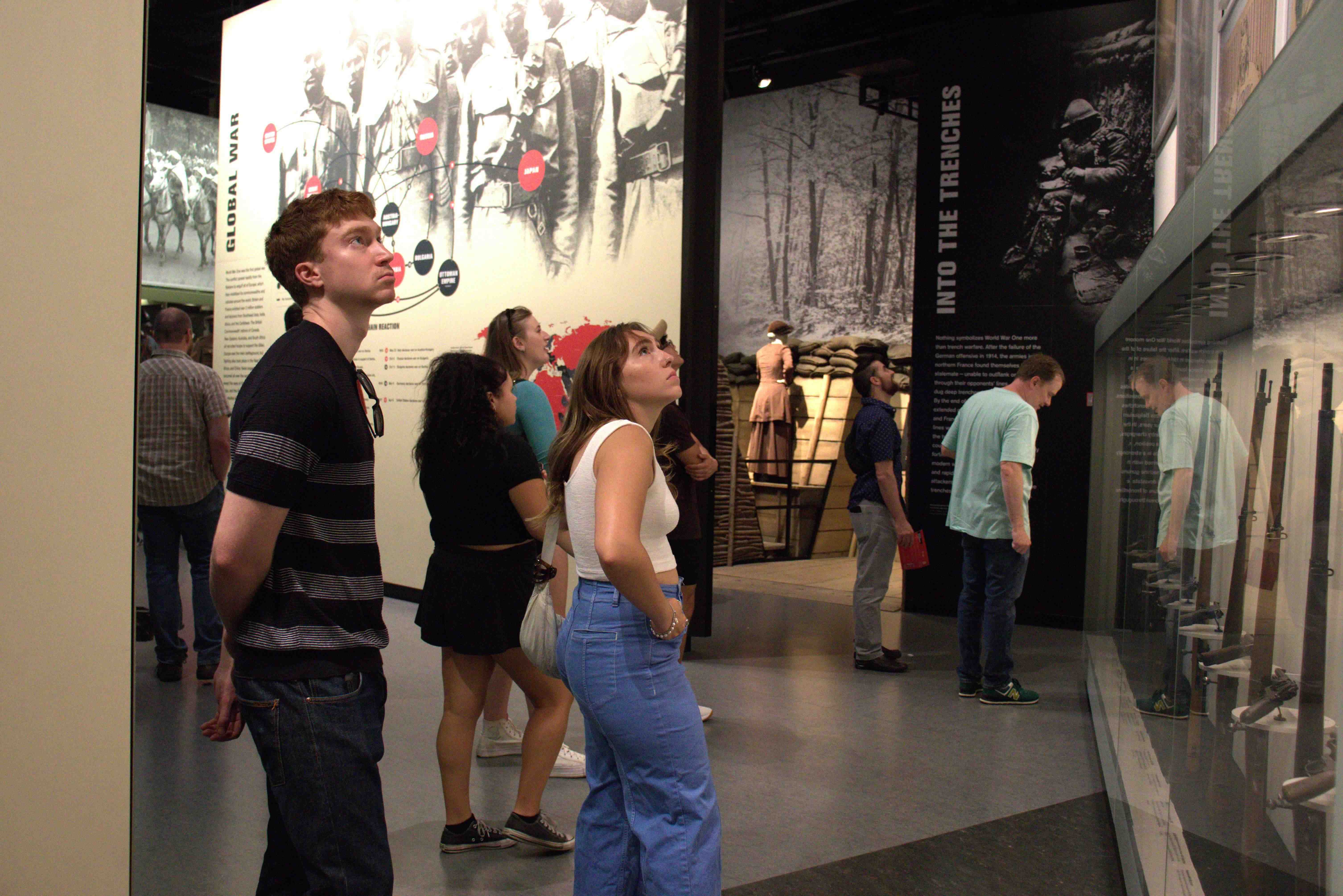 Honors College students visiting the WW1 museum in Kansas City, Missouri.
