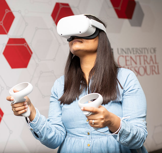 UCM Student using mixed reality headset
