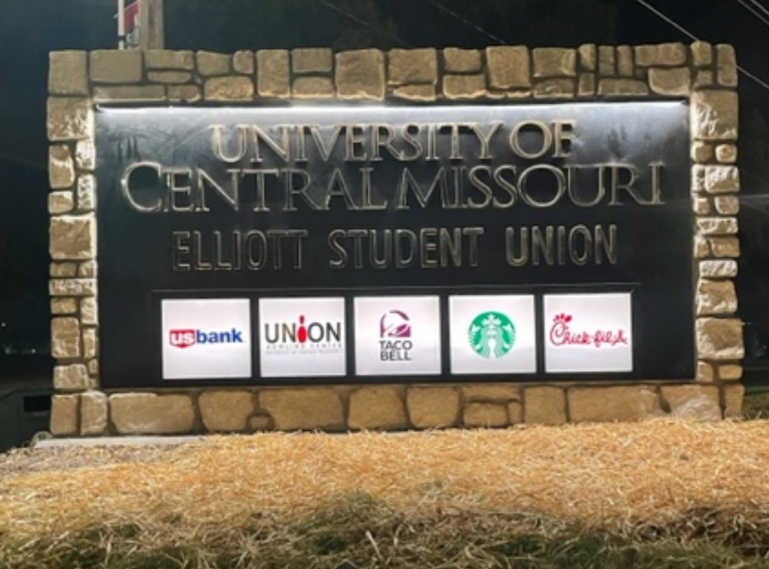 Union Sign at corner of Clark & Holden